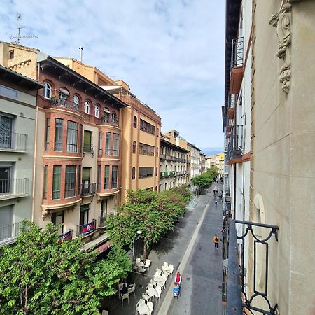 Hostal Rugaca Huesca Exteriör bild