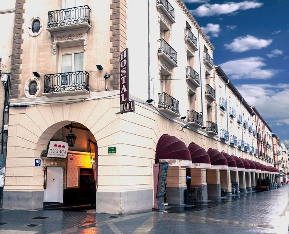 Hostal Rugaca Huesca Exteriör bild