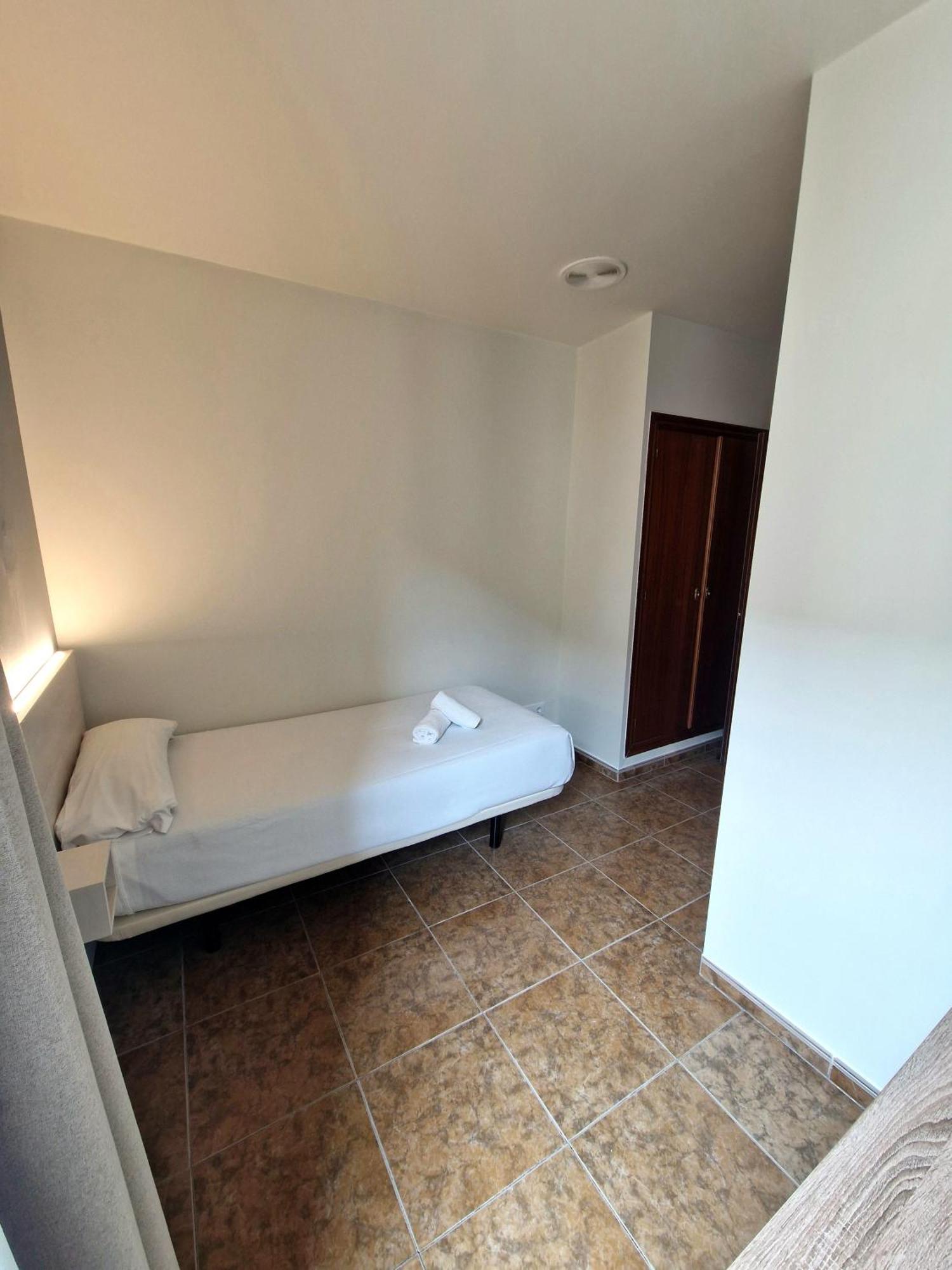 Hostal Rugaca Huesca Exteriör bild